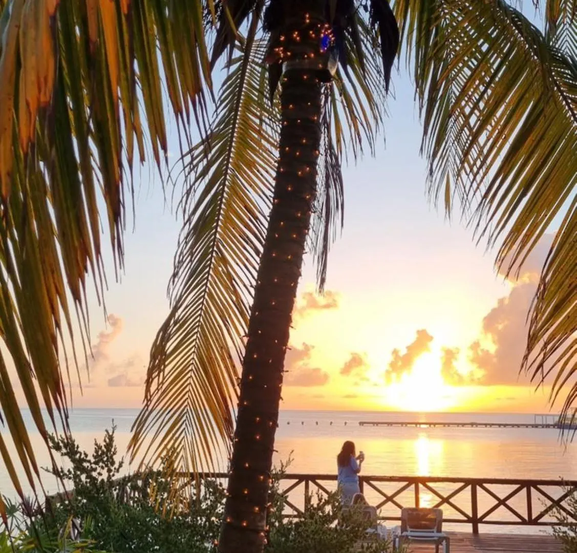 Apartment On The Beach - Seaside Sunset Haven Cancun